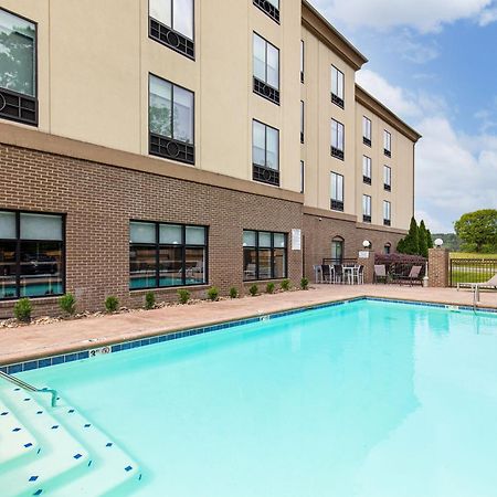 Holiday Inn Express & Suites - Cleveland Northwest By Ihg Eksteriør bilde