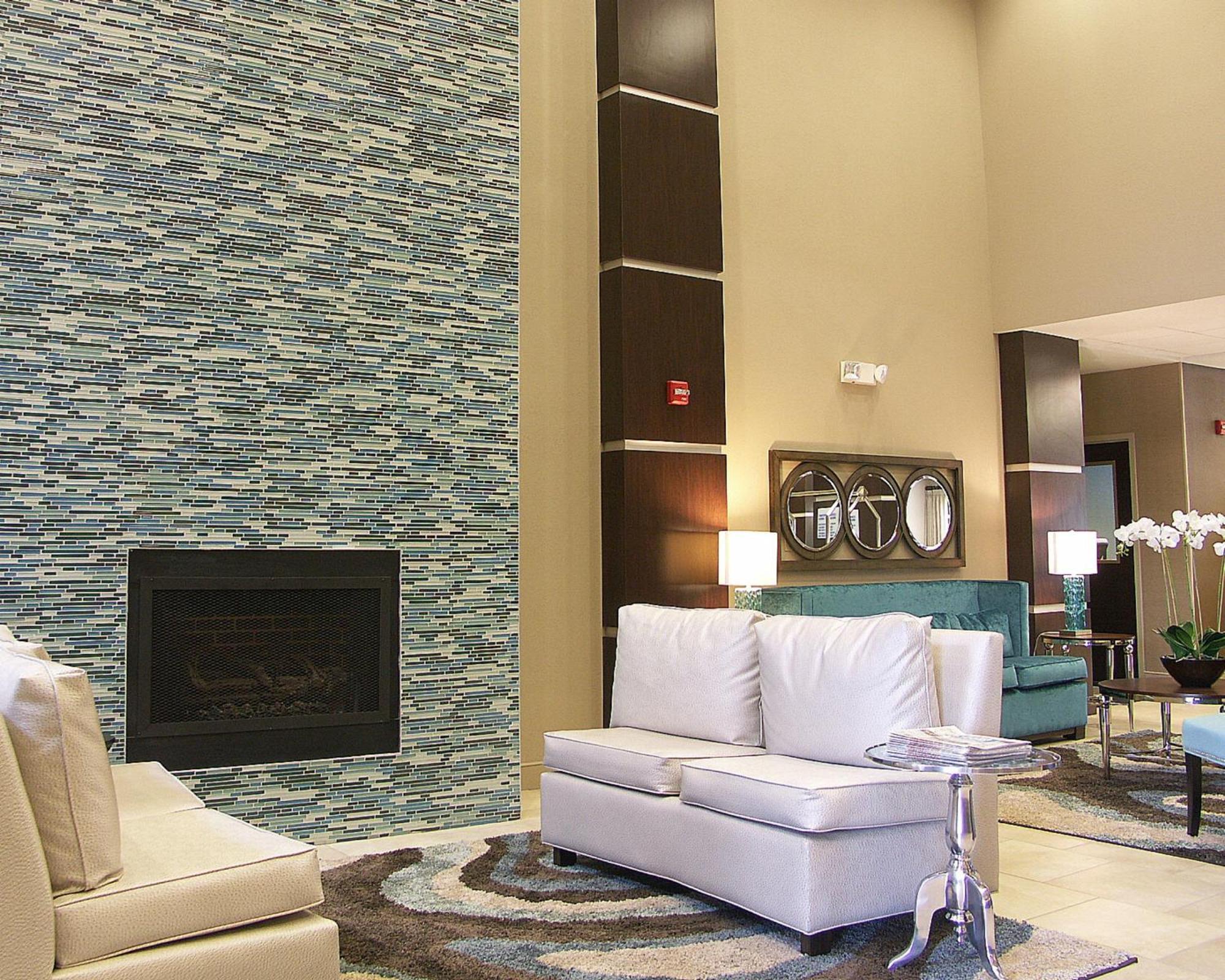 Holiday Inn Express & Suites - Cleveland Northwest By Ihg Eksteriør bilde