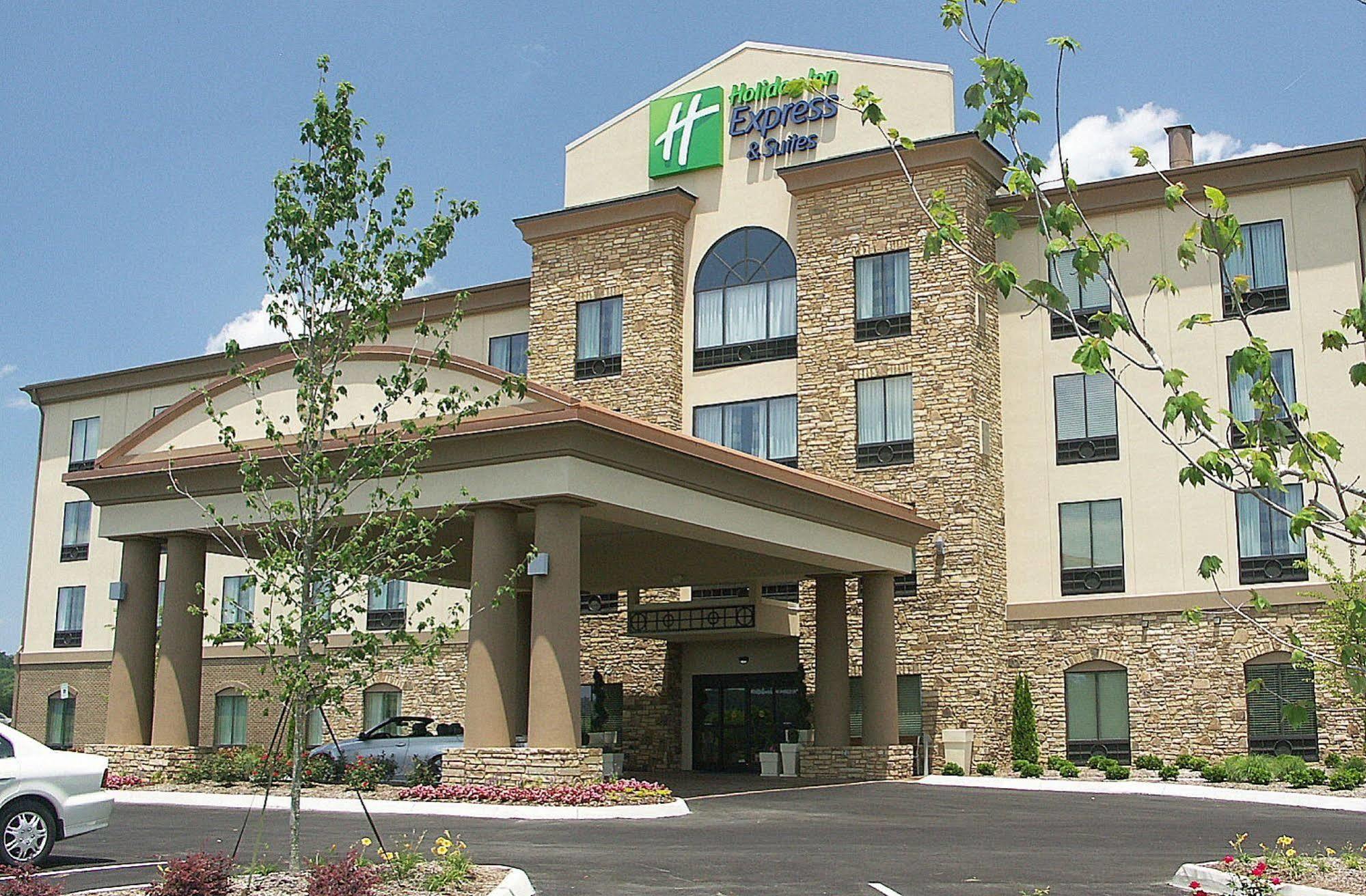 Holiday Inn Express & Suites - Cleveland Northwest By Ihg Eksteriør bilde