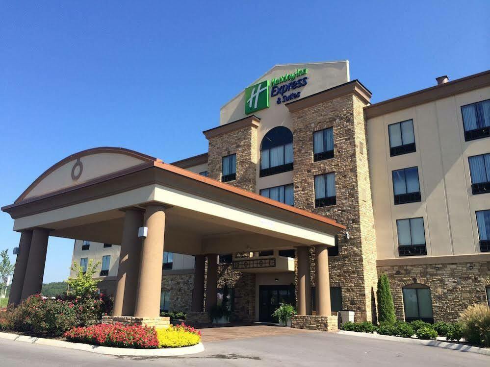 Holiday Inn Express & Suites - Cleveland Northwest By Ihg Eksteriør bilde